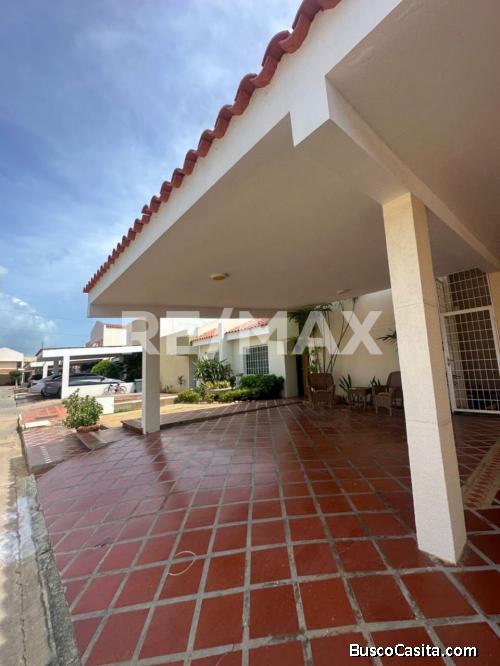 Th Venta-Alquiler Villa Sueño Real 100925