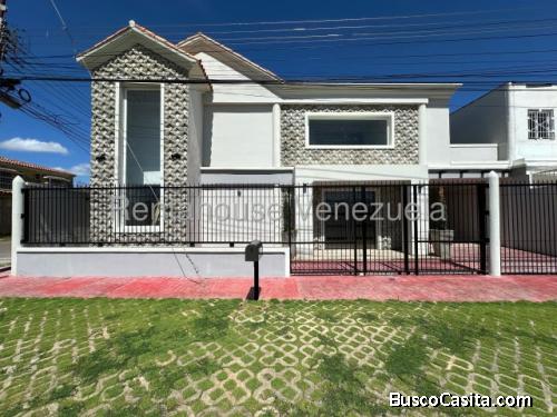 Casa en venta en el Parcelamiento Santa Ana en Coro Estado Falcón, Venezuela.