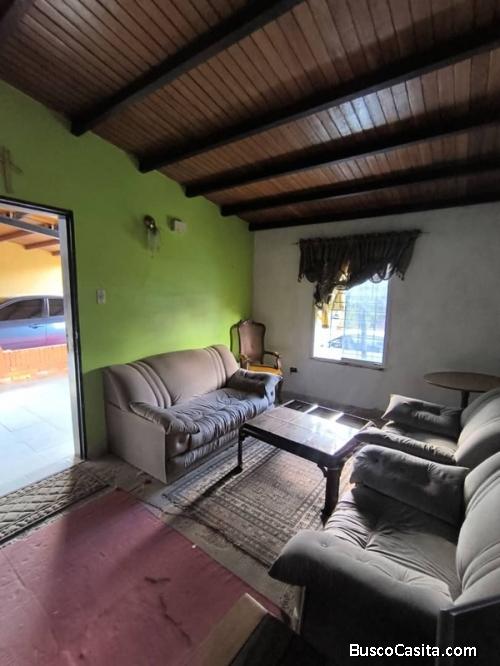 Casa Espaciosa en Piedad Sur: 200 m2 de Construcción, Seguridad y Confort