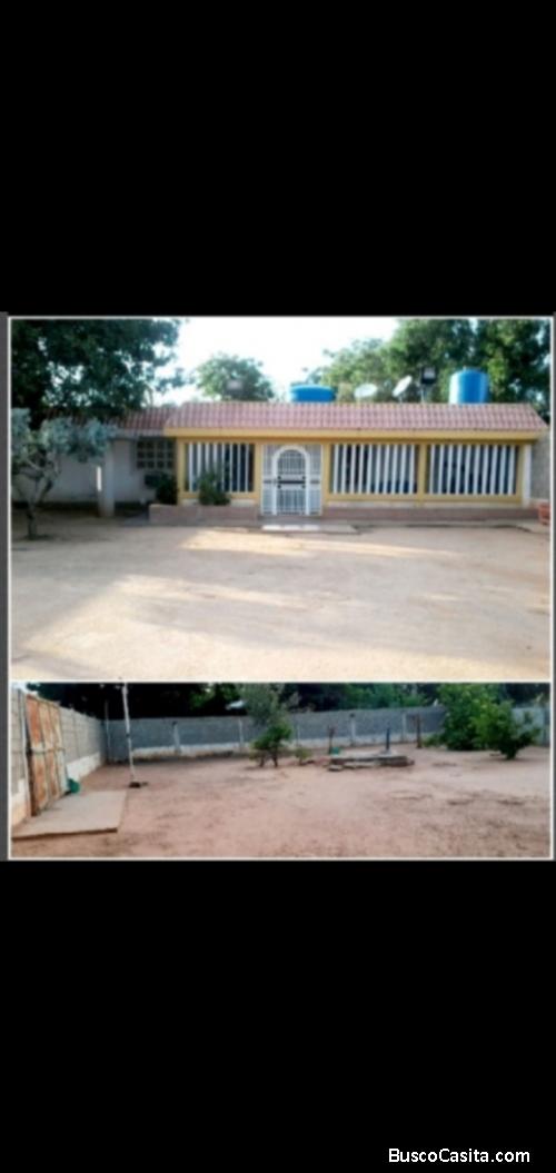 VENDO CASA EN LOS PUERTOS DE ALTAGRACIA 