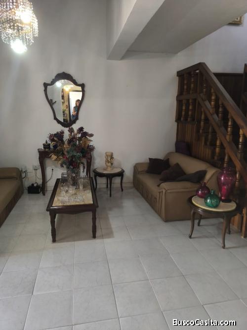 Casa En Venta De 2 Plantas En Urb La Rosaleda Cabudare Con Cocina En Mármol 147.000$