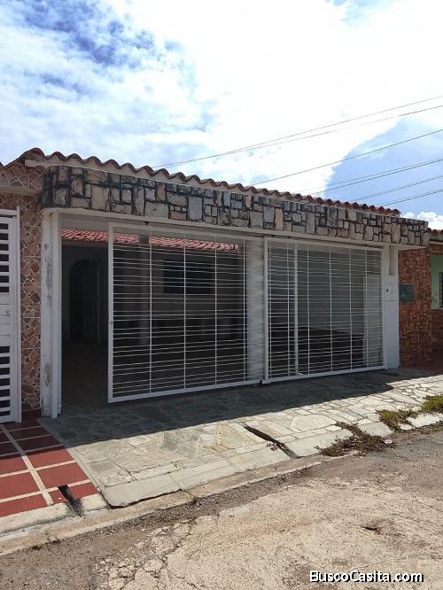 CASA EN VENTA CONJ. RESIDENCIAL LAS ACACIAS, BELLA FLORIDA