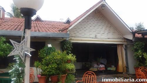 ZONA AVENIDA VIRGEN DE COTOCA CASA A LA VENTA