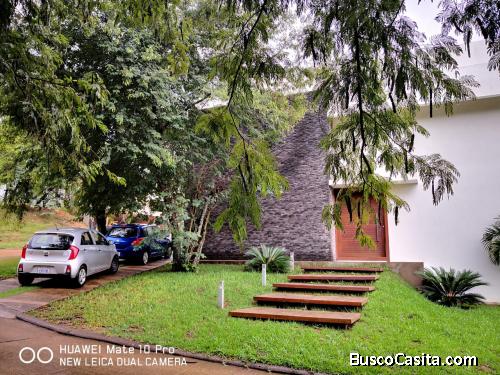 En Venta Casa en Condominio Urubo Green,  4 Suites