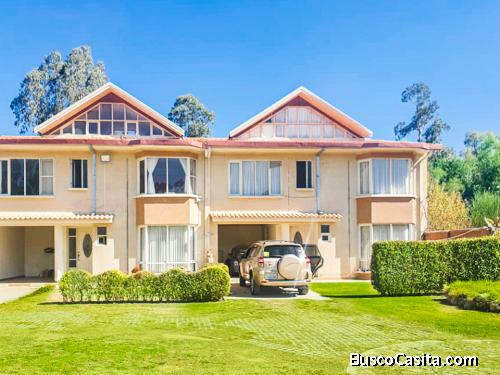 linda casa en condominio privado tiquipaya
