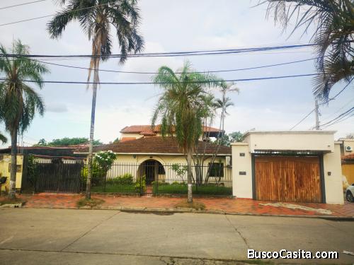 AMPLIA CASA EN VENTA EN LA SANTOS DUMONT