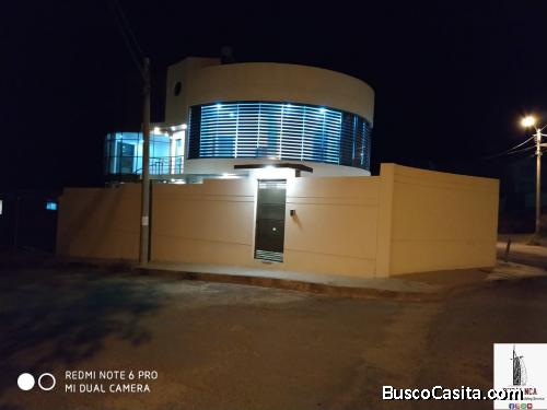 HERMOSA CASA EN VENTA URBANIZACION MALLASILLA 