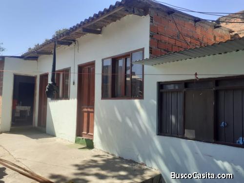 CASA A PRECIO DE TERRENO