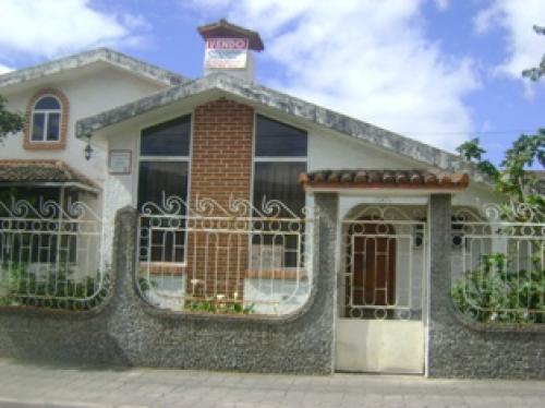 SE VENDE BONITA CASA EN OTAVALO EN 145.000