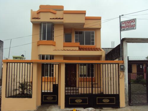 VENDO LINDA CASA NUEVA POR ESTRENAR