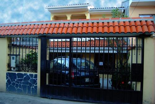 INMOBILIARIA PEDRO PAREDES VENDE CASA SECTOR GRAN AKI - GONZALEZ SUAREZ