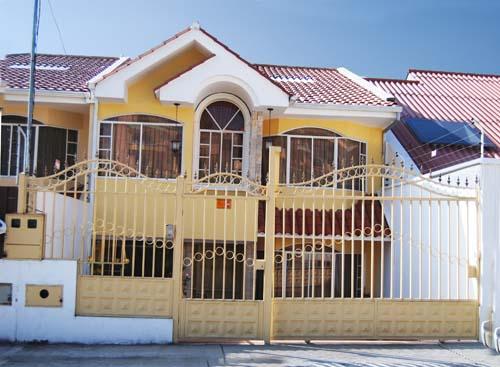 INMOBILIARIA PEDRO PAREDES VENDE CASA NUEVA, ZONA RESIDENCIAL, SECTOR LAS PENCAS