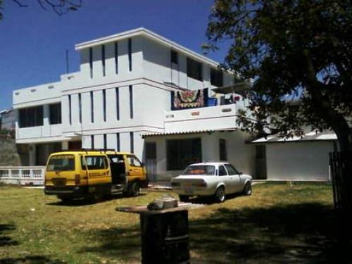 VENDO CASA GRANDE AMPLIA Y HERMOSA EN SAN MIGUEL DE CONOCOTO