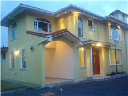 HERMOSAS CASAS EN CAPELO ACABADOS DE LUJO EXCELENTE UBICACION