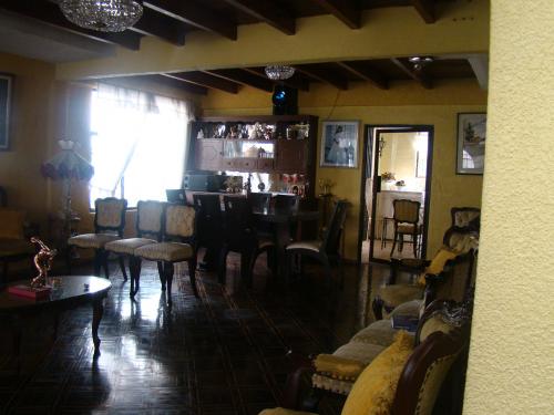 LINDA CASA UBICADO EN EL MEJOR SECTOR SUR DE LA CIUDAD DE QUITO