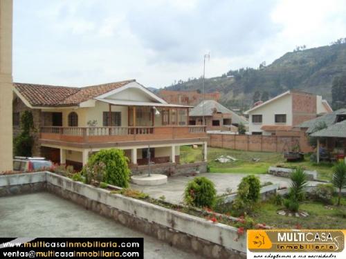 MULTICASA INMOBILIARIA Vende 4 casas en sector Complejo Banco Central $785000 Cuenca - Ecuador
