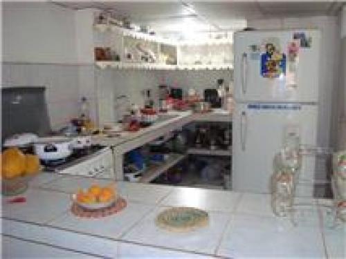 EN LOS VERGELES, NORTE DE GUAYAQUIL, VENDO TERRENO DOBLEMENTE ESQUINERO CON CASA HABITABLE Y LINEA TELEFONICA $80.000,00