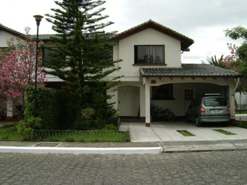 VALLE DE LOS CHILLOS CERCA AL TRIANGULO $ 120000