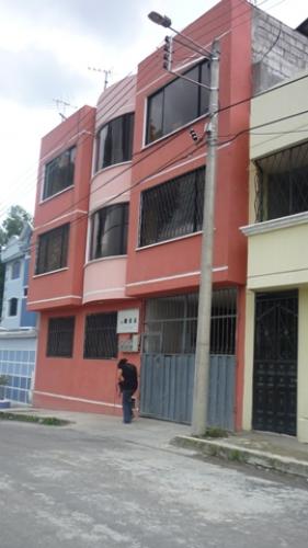 VENDO CASA RENTERA EN EL SUR DE QUITO