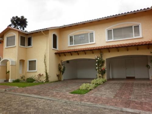 Hermosa Casa de Venta en el Valle de los Chillos