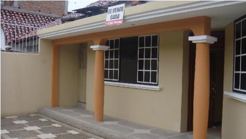 Se Vende de Oportunidad Linda Casa en Loja