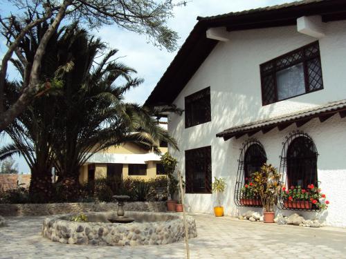 hermosa casa de venta en tumbaco