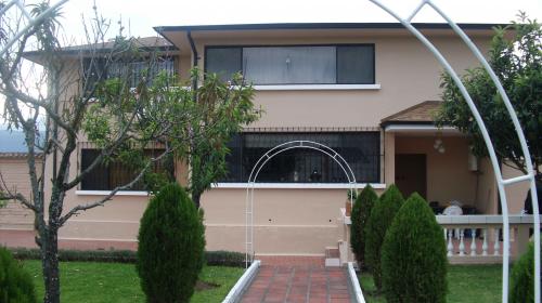 INMOBILIARIA TEMPUS VENDE CASA EN SAN RAFAEL