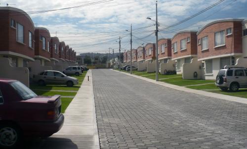 CASA CONJUNTO LOS CÁNTAROS, SECTOR PUSUQUÍ, 100M2 $69.900, PATIO AMPLIO DE 40M2