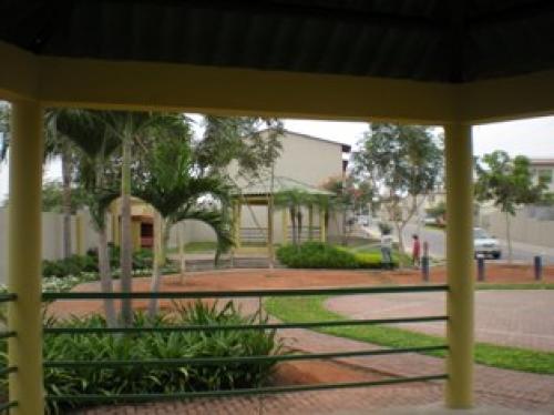 LOMA VISTA VIA A DAULE CIUDADELA CERRADA VENDO BONITA VILLA 2 PLANTAS 3 DORMITORIOS