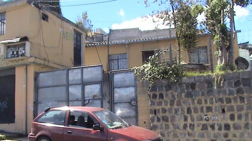 VENDO  CASA EN  LA  AIDA LEON  (sur de quito)