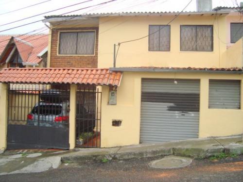 MULTICASA INMOBILIARIA VENDE CASA SECTOR MONAY SHOOPING CUENCA – ECUADOR