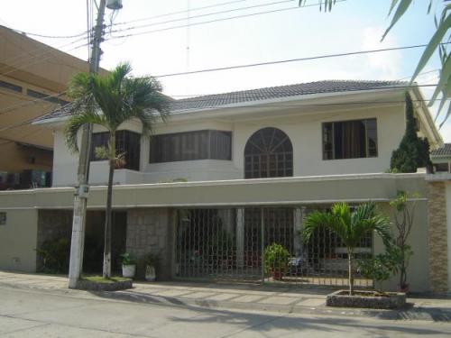 Exelente ubicacion elegante casa en la garzota 1 