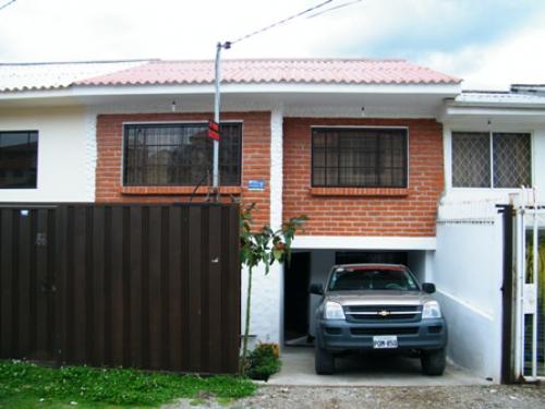 Casa nueva, loza, ladrillo.