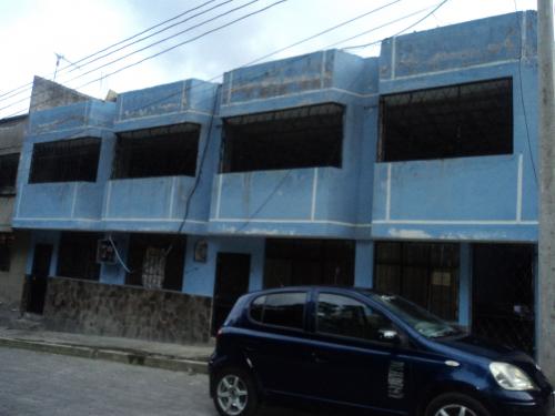 SE VENDE CASA DE DOS APARTAMENTOS PRECIO NEGOCIABLE SIN PROBLEMA