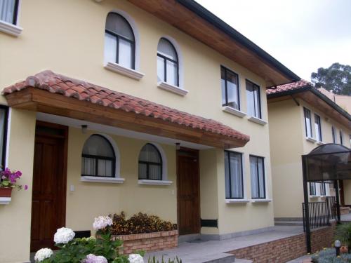 CASA SECTOR COLEGIO LETORT