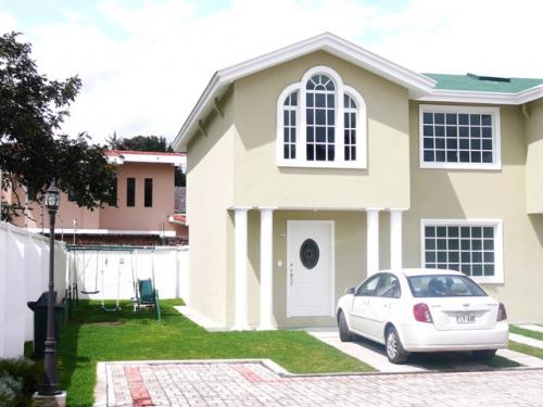 Oportunidad Estrene Casa En El Valle De Los Chillos