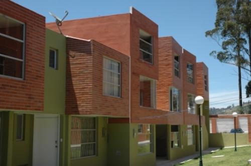 Hermosa casa de 117m2 con BONO MIDUVI y crédito IESS