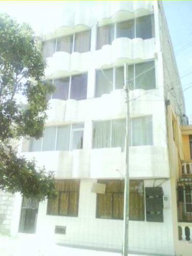 vendo casa de cuatro plantas