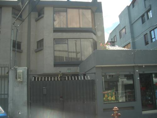 365 m2 COMODA CASA DE 4 DORMITORIOS EN URB. MATOVELLE