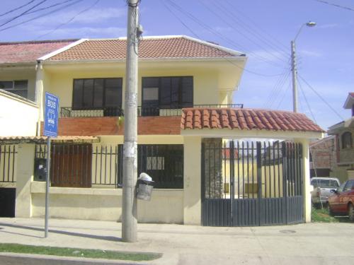 E-28747 CASA EN EL SECTOR BAÑOS