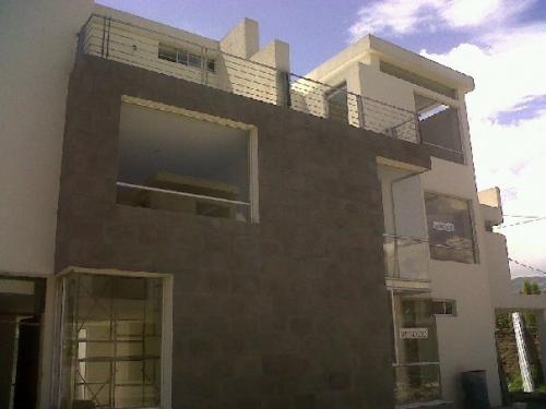 ULTIMAS CASAS EN LA MEJOR ZONA DEL VALLE 156M DE CONSTRUCCION FULL ACABADOS CONJUNTO PRIVADO