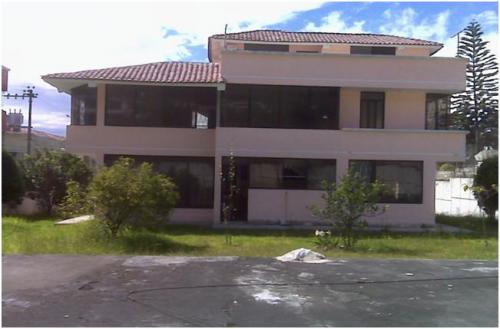 DE OPORTUNIDAD FANTASTICA CASA EN ARMENIA 350M DE COSTRUCCION UNA EXELENTE INVERSION