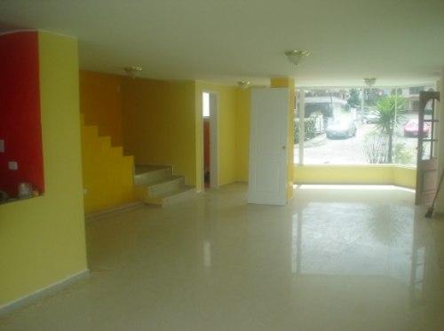 DE OPORTUNIDAD LINDA CASA CON PISCINA 210M DE CONSTRUCCION CONJUNTO PRIVADO