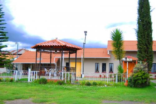 INMOBILIARIA PEDRO PAREDES VENDE HERMOSA PROPIEDAD EN EL SECTOR DE RICAURTE - CUENCA