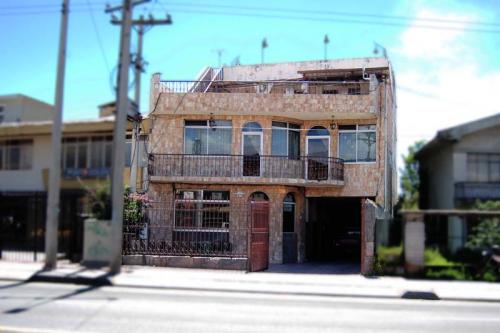 INMOBILIARIA PEDRO PAREDES VENDE PROPIEDAD SUPER COMERCIAL AV.  HUAYNA CAPAC - CUENCA