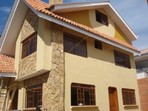 M-25902 CASAS EN CUENCA ECUADOR VENDE CASA EL LA 1RO DE MAYO