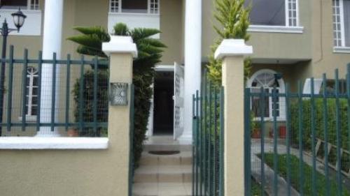 VENDO CASA  CONJUNTO INGLAND GARDEN DIAGONAL YAMBAL AL NORTE