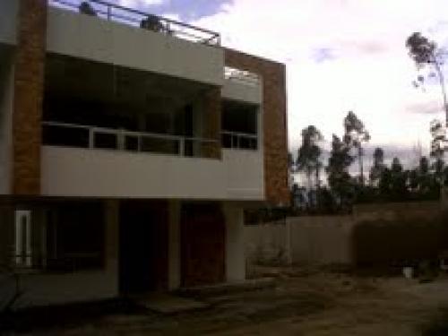 TE OFRECEMOS VIVIR LEJOS DE LA CONTAMINACION EN EL ENTORNO IDEAL PARA EL CRECIMIENTO DE TU FAMILIA VALLE DE LOS CHILLOS