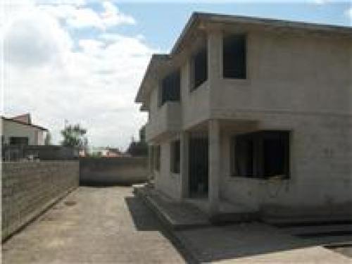 HERMOSAS CASAS EN EL MEJOR SITIO DEL VALLE DE LOS CHILLOS