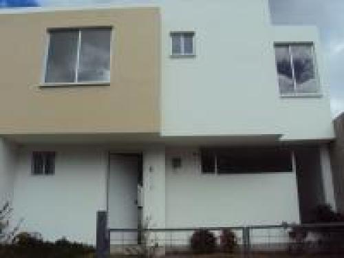 Vendo linda casa en Latacunga